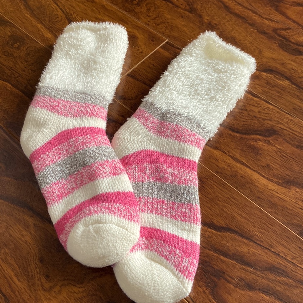 NWOT beautiful winter socks
